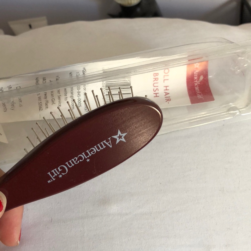 American girl doll brush